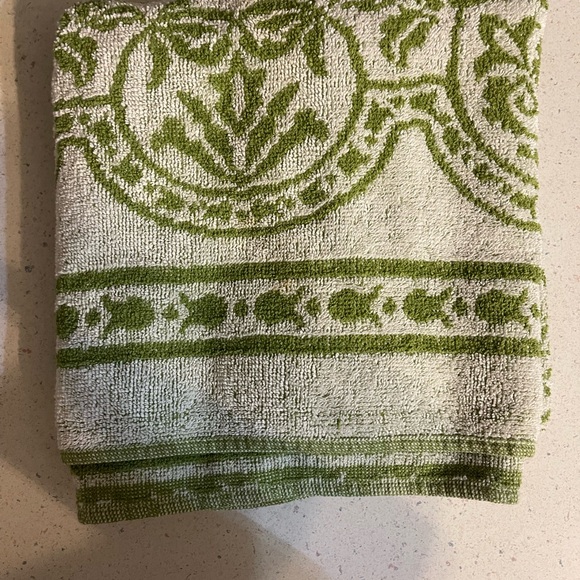 doesnt say Other - SOLD!!     Rare Find!!  Unusual smiley faces on Vintage Green/white